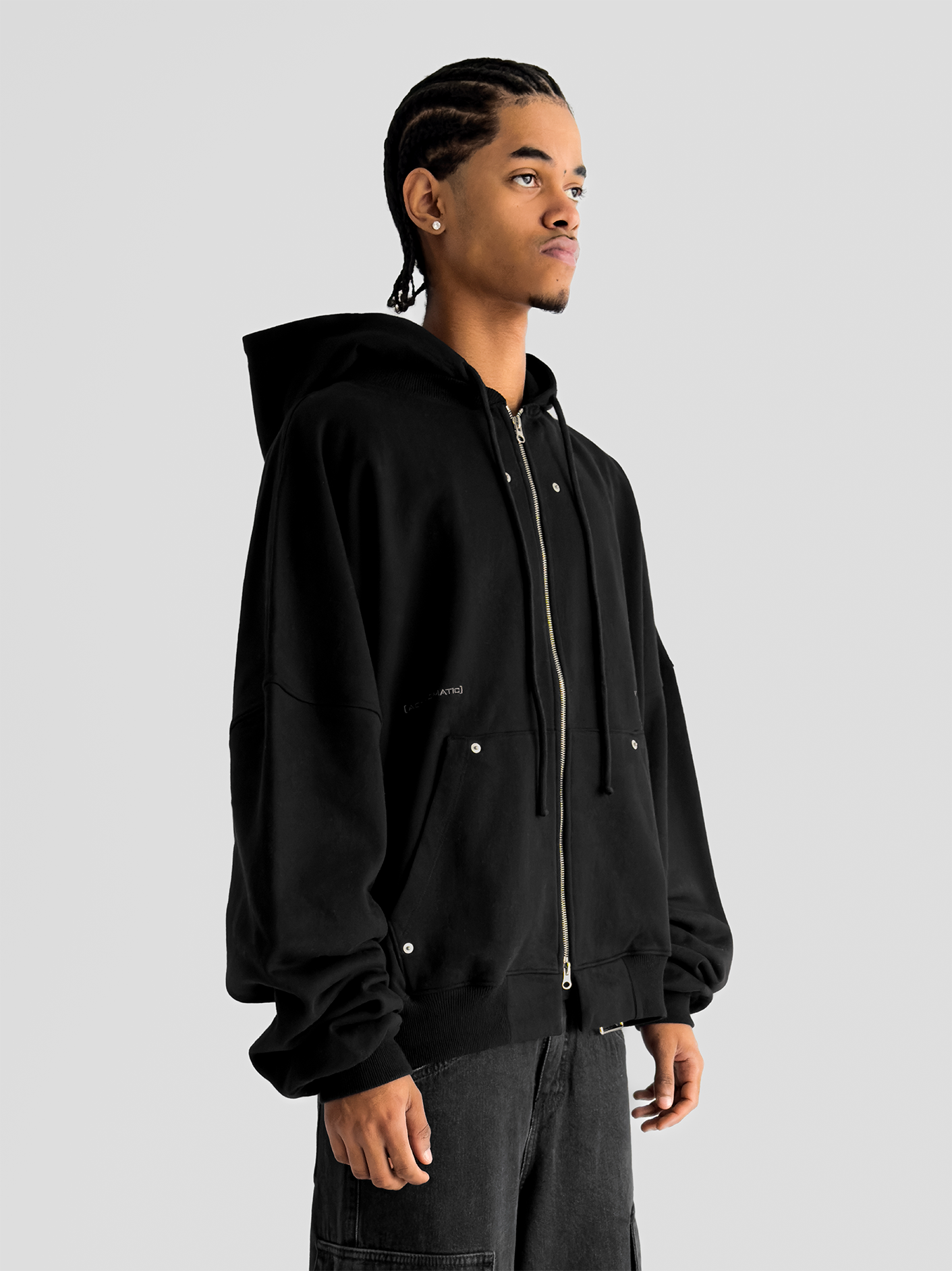 BLACK ZIP-UP HOODIE