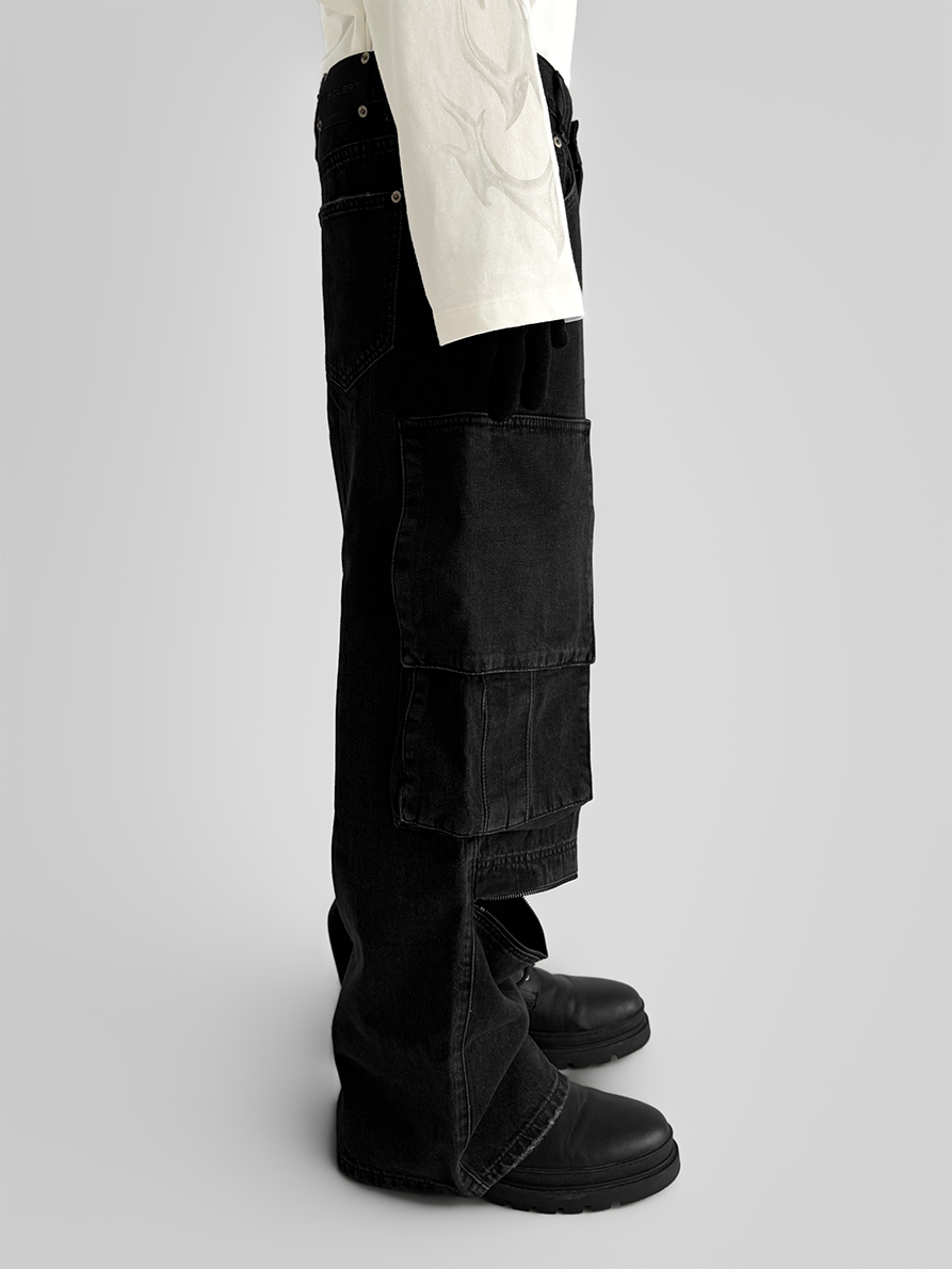 BLACK DENIM CARGO JEANS