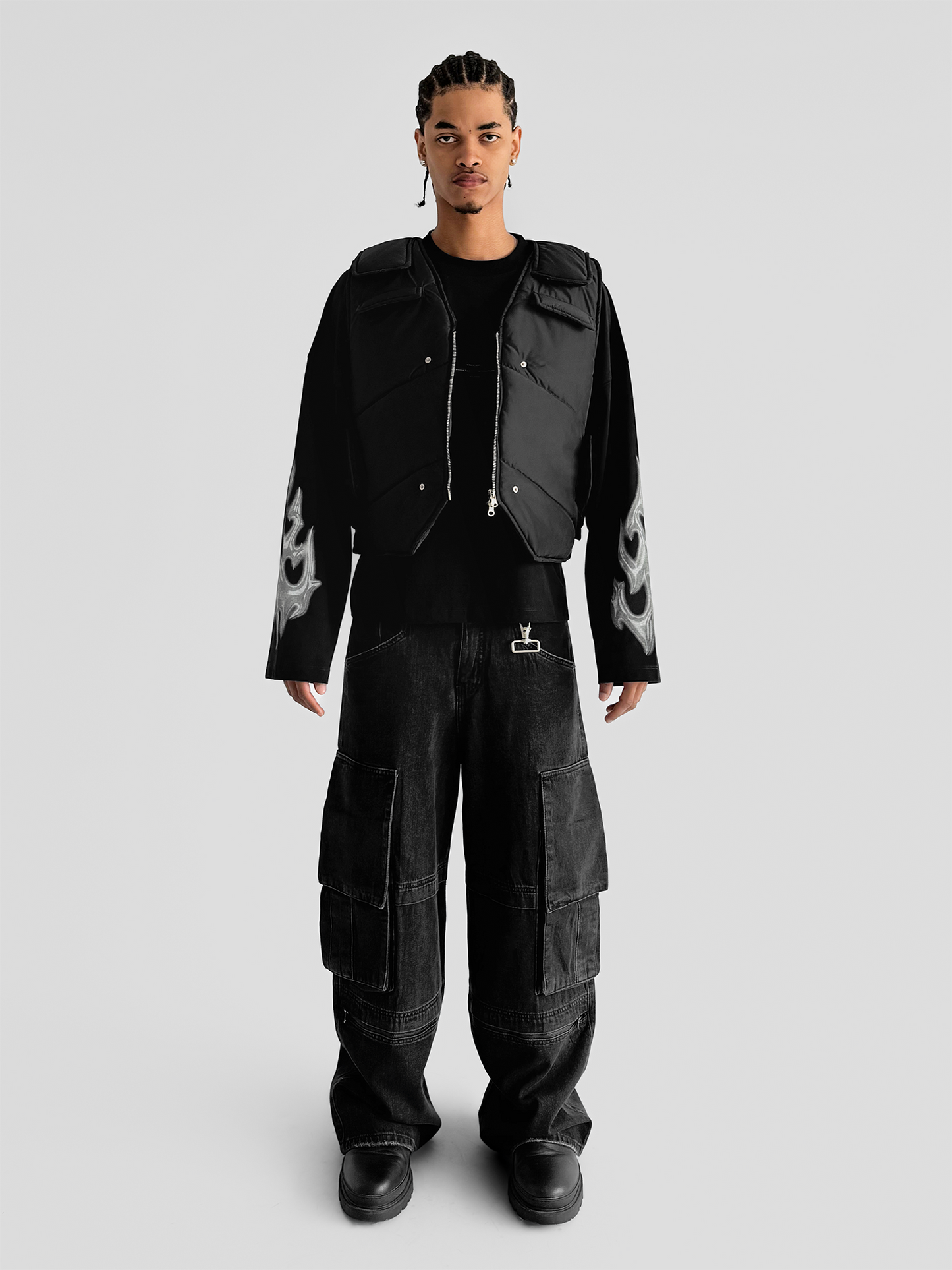 BLACK V-NECK PUFFER VEST